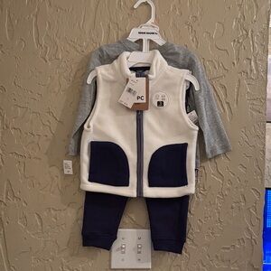 Eddie Bauer Kids Navy and White 3-Piece Set.  2T.  Brand new with tags